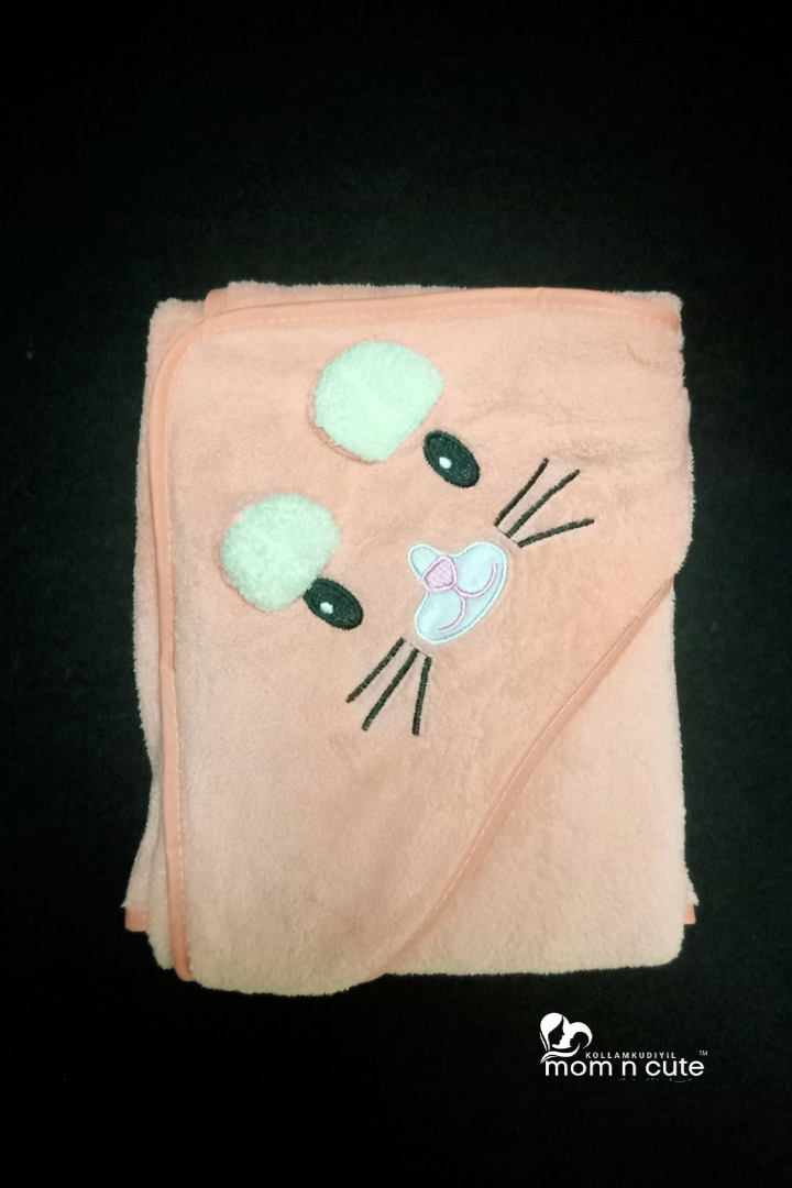 HOODED BLANKET FLEECE