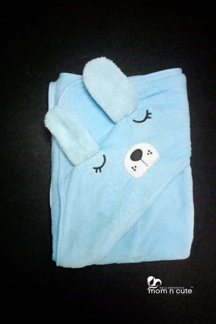 HOODED BLANKET FLEECE